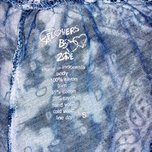 Flowers by Zoe Navy Patterned Ruffled Kid’s Shorts - Picture 2 of 2